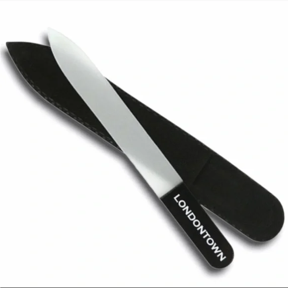 NWT LONDONTOWN Nail Care Travel Set - Picture 3 of 12